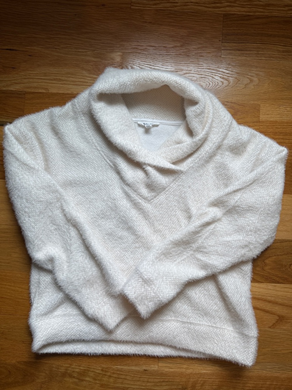 Splendid Collection Cozy Shawl Collar Women's Sweater - Cream